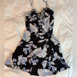 Womens XS Express Dark Floral Dress W Adjustable Straps V Neck Elastic Waist